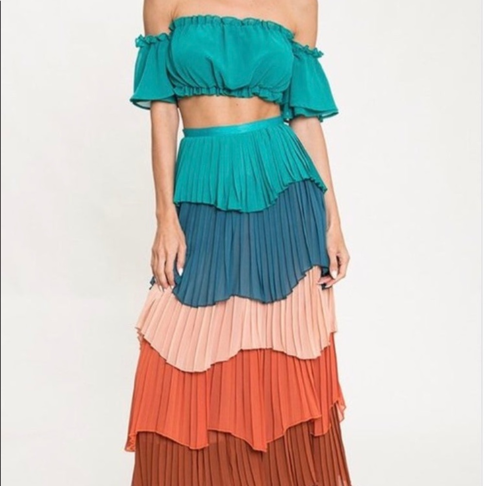 Tiered Colorblock Pleated Skirt Set in Teal, Blue, Pink and Rust